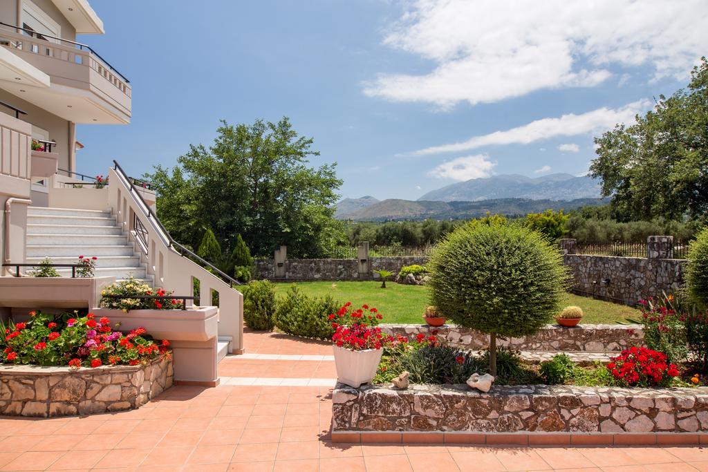 Villa Marianna Vryses Exterior photo